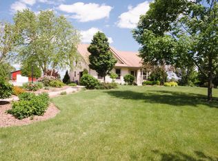 105 61st Dr, Union Grove, WI 53182