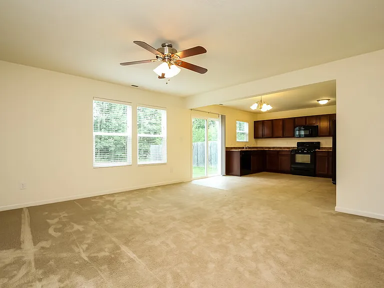 1192 N Aberdeen Dr — Photo 4