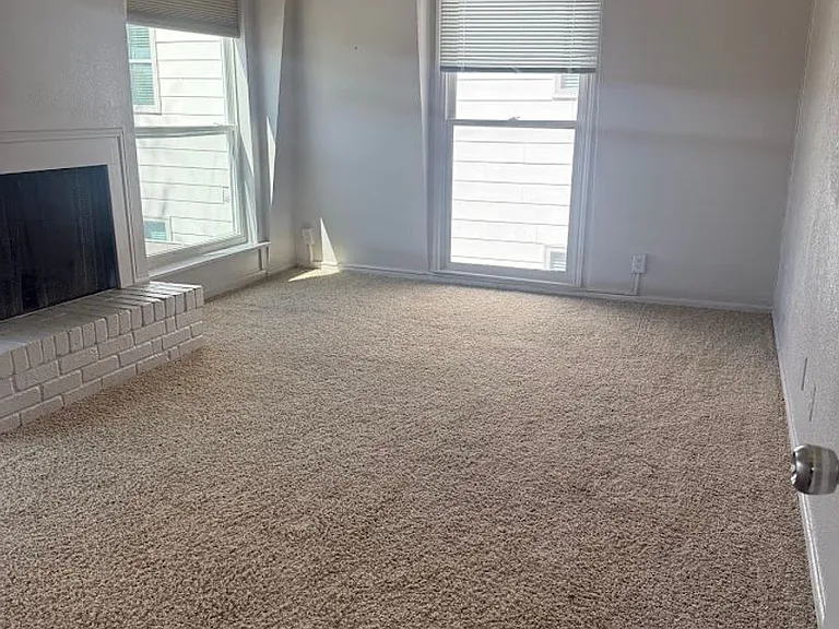 2704 San Pedro St #14 — Photo 13
