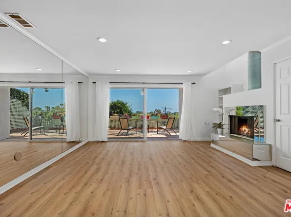 28711 Pacific Coast Hwy APT 19, Malibu, CA 90265