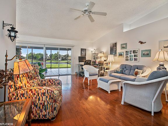 2nd image of 30 Misty Meadow Dr