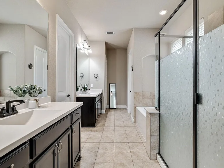 7148 Chelsea Dr — Photo 19