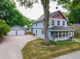 519 Pine St W, Stillwater, MN 55082