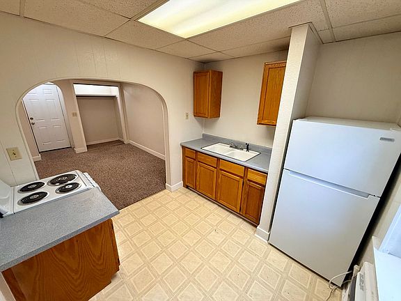 4th image of 623 Jefferson Ave #12