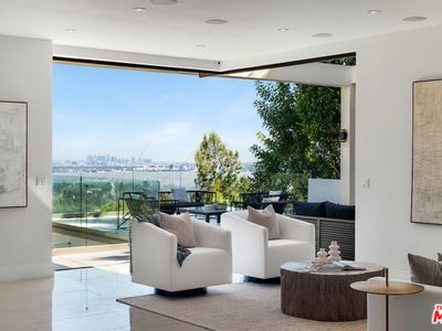 1280 Angelo Dr, Beverly Hills, CA, 90210