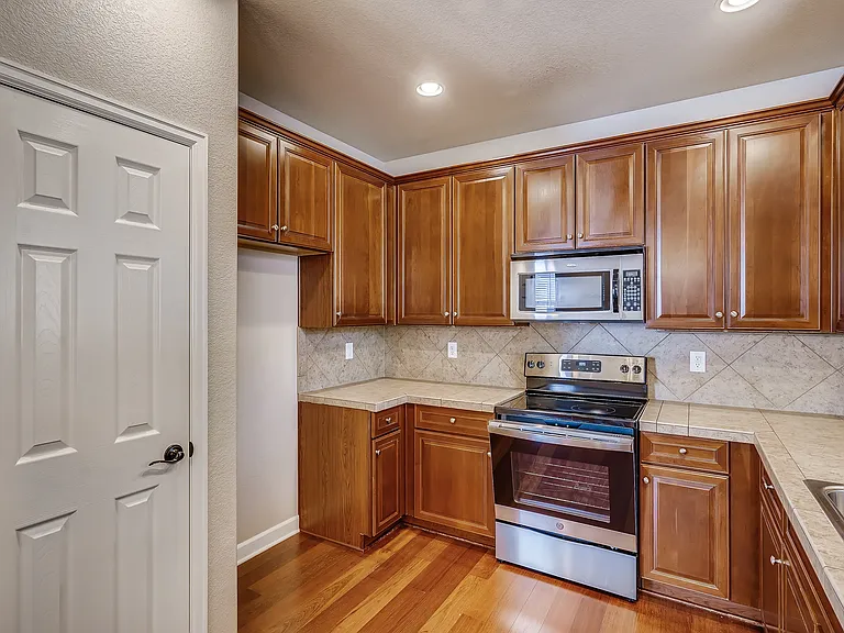 6378 S Xanadu Way — Photo 23