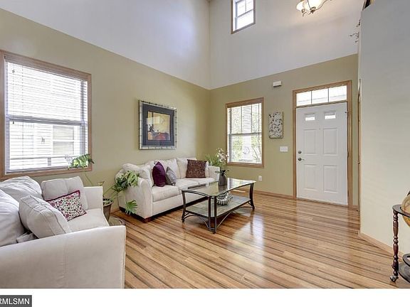 4th image of 1630 Prescott Ln