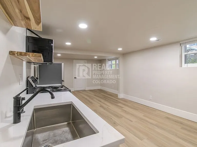 1415 N Raleigh St — Photo 27