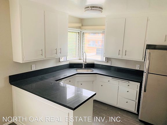 2nd image of 5315 Whitsett Ave APT 4