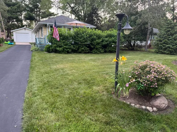 N4231 Lakeview Dr, Markesan, WI 53946