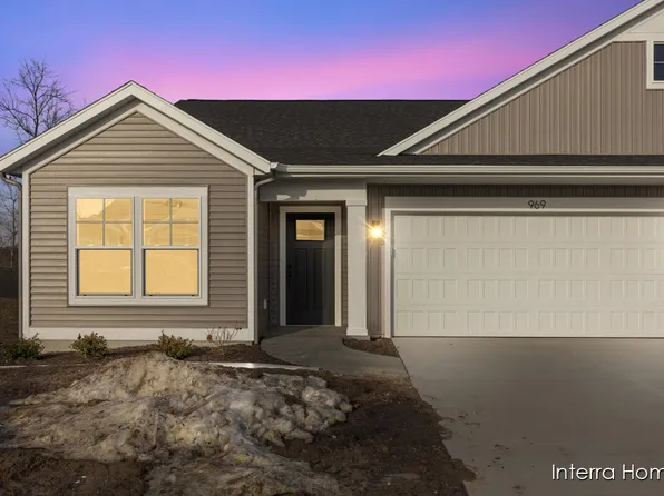 969 NW Scioto Dr NW #20, Comstock Park, MI 49321