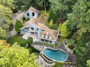 13 Evergreen Dr, Roxbury, CT 06783