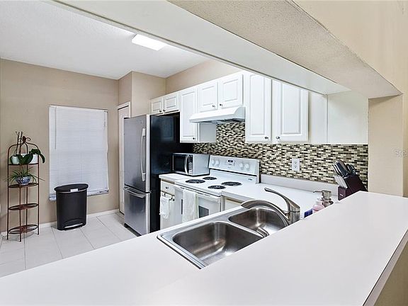 5th image of 2342 Lake Woodberry Cir