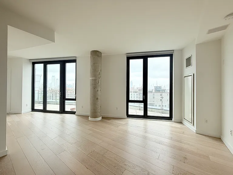 491 Keap St #10G — Photo 4