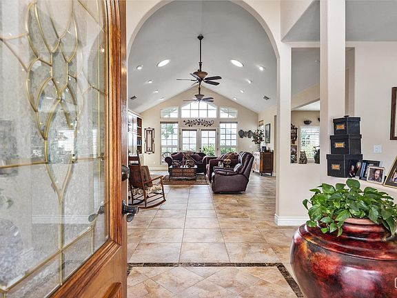 5th image of 7364 Sierra Way