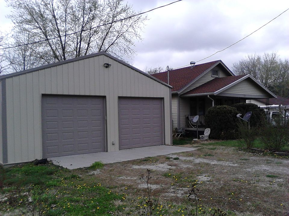oversized 2 car garage/shop