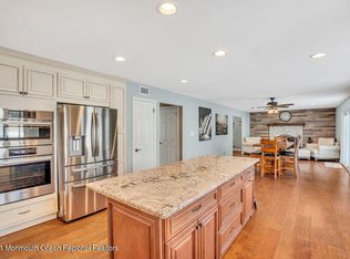 172 Pinebrook Rd, Manalapan, NJ 07726