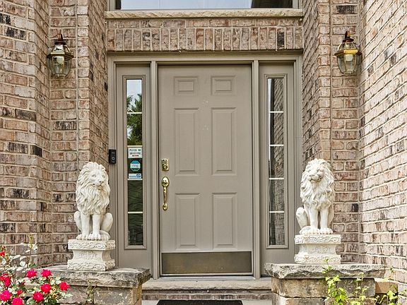 3rd image of 25852 Meadowland Cir
