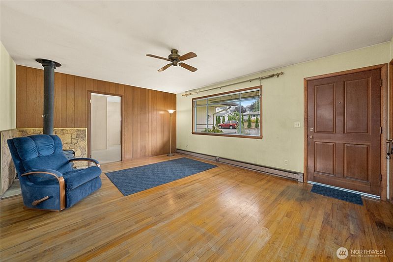 5th image of 17825 111th Avenue SE