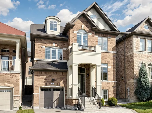 8 Beckett Ave, Markham, ON L6C 0W5
