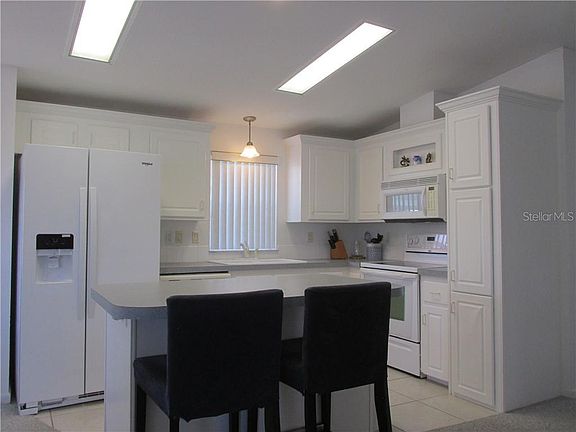 5th image of 23 Queen Of Waters St