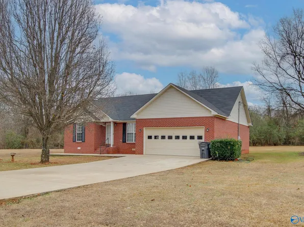 17051 County Road 400, Hillsboro, AL 35643