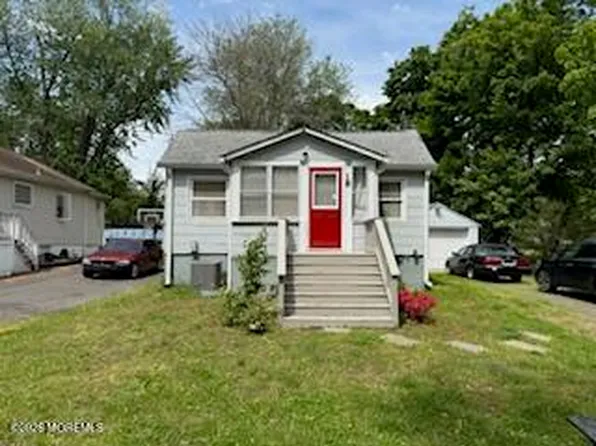 18 Station Street, Manalapan, NJ 07726