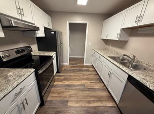 1125 W Badger Rd #5, Madison, WI 53713