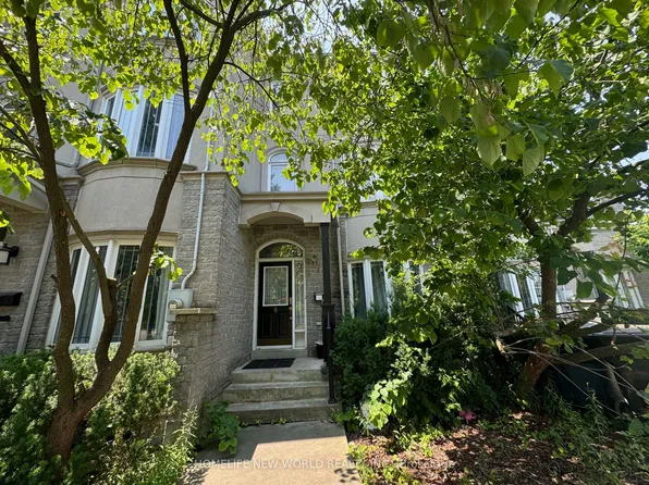 6 Altamont Rd, Toronto, ON M2M 1S4
