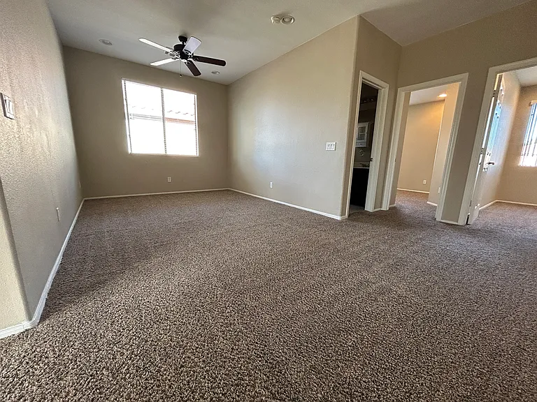 5163 W Village Dr — Photo 32