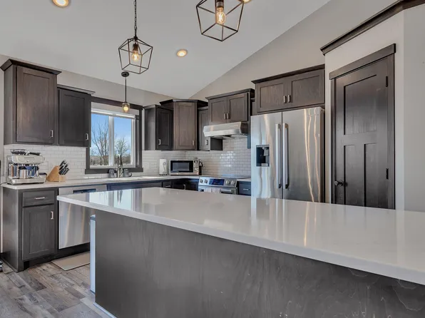 1410 Lavender Ave S, Sartell, MN 56377