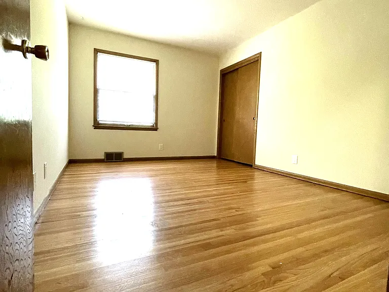 1103 Cedar View Dr — Photo 1