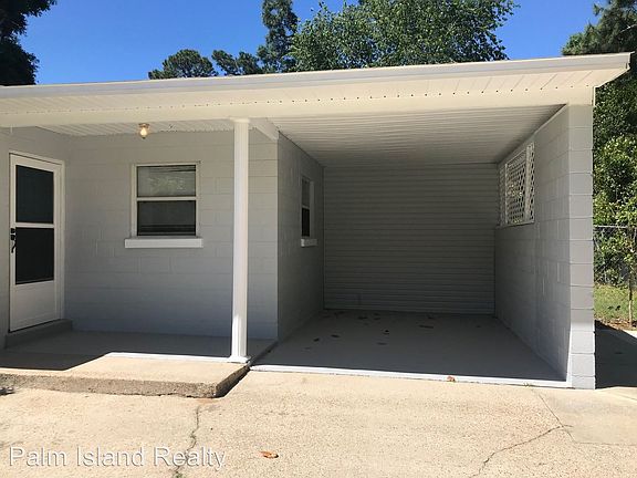 3rd image of 210 E Highland Dr