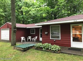 905 W Wells St, White Cloud, MI
