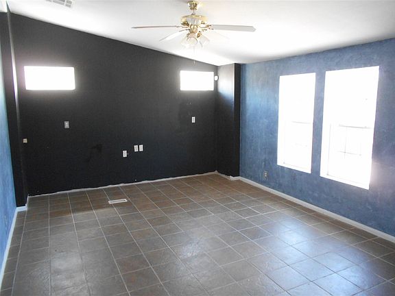 3rd image of 439 Calle Don Leandro