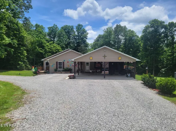 228 Paul Wheeler Ln, Jamestown, TN 38556