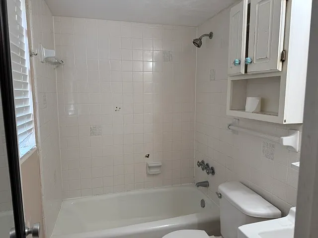 316 SE 1st St #3 — Photo 14