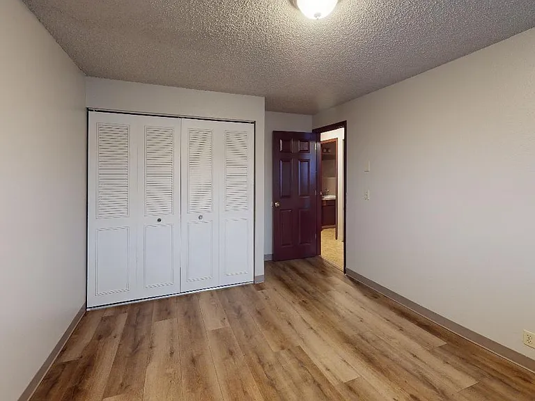 240 W Furnish Ave #12 — Photo 11