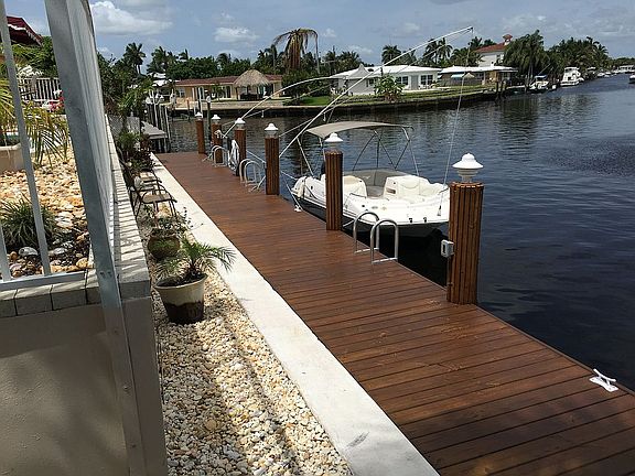 Dock