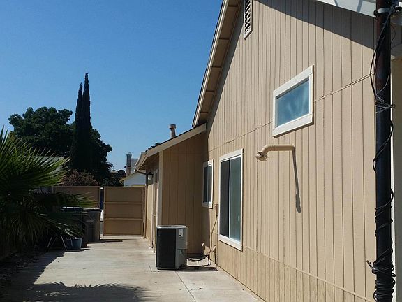 5th image of 2216 Laguna Way