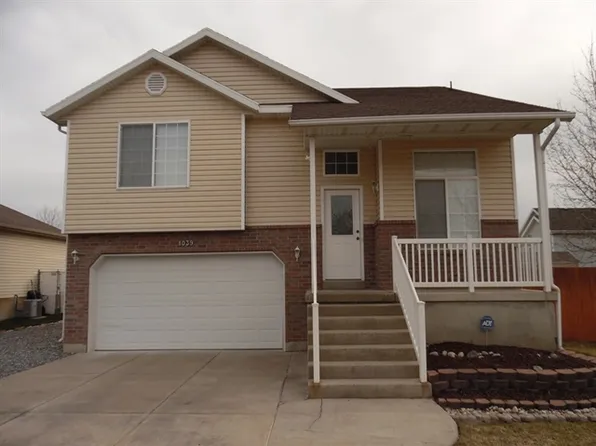 1039 W 1100 S, Woods Cross, UT 84087