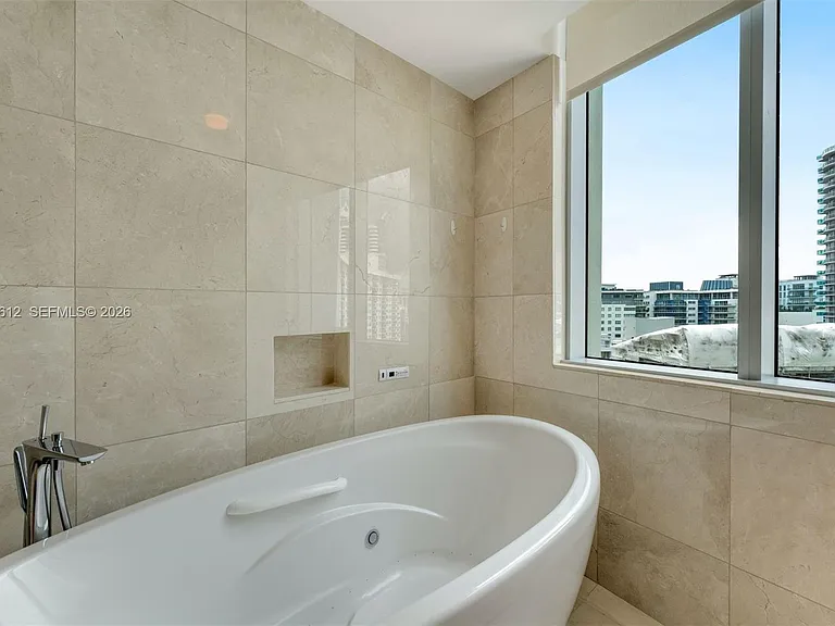 5959 Collins Ave #1001 — Photo 16