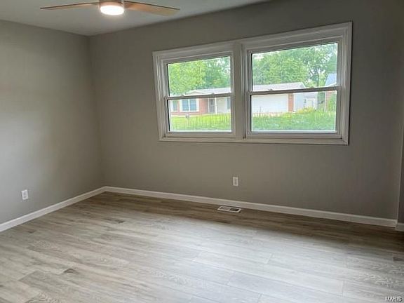 5th image of 2820 Radcliffe Dr