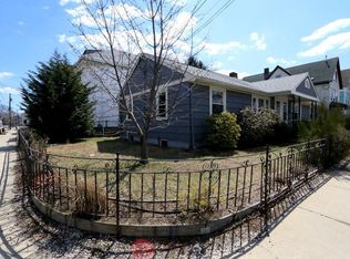 2 Taylor St #123, Medford, MA 02155