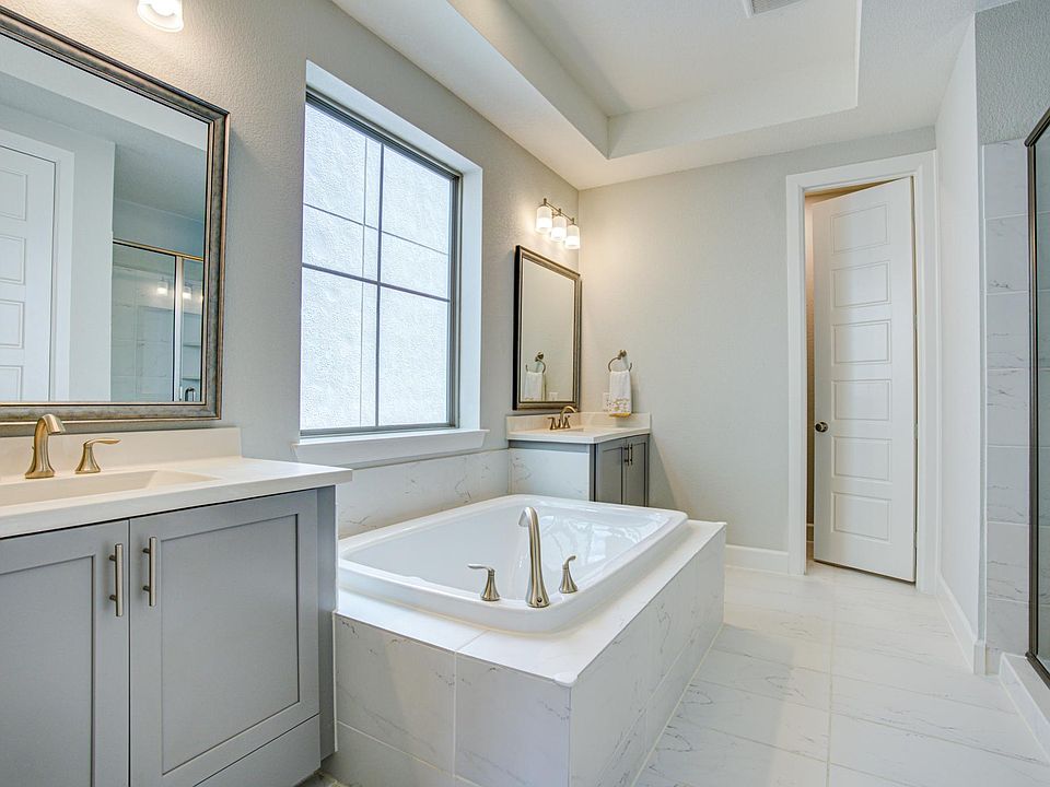 1st image of 2725 Yellow Jasmine Ln