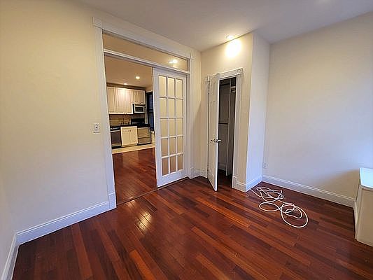 4th image of 217 E 82nd St #3X