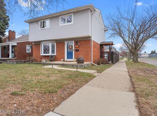 2515 15th St, Wyandotte, MI 48192