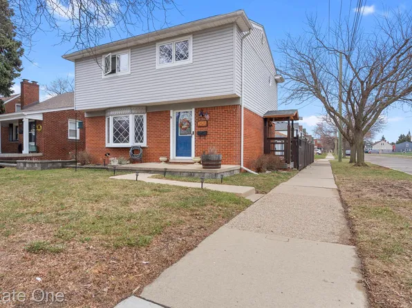 2515 15th St, Wyandotte, MI 48192