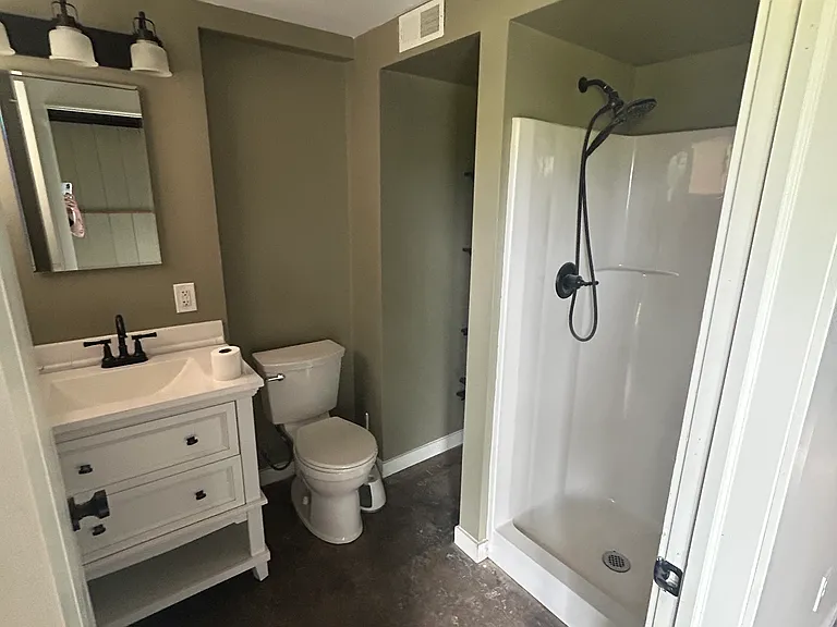 7411 Pine Island Dr NE — Photo 7