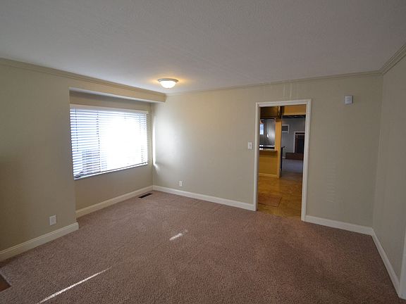 3rd image of 1301 Coolidge Ave